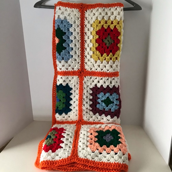 Afghan vintage 75” x 62” Granny Square